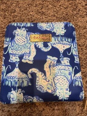 Lilly Pulitzer Navy Elephant Print Zip foldable bag with Gold Plaque